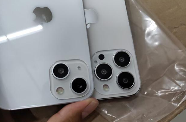 新华苹果手机维修分享iPhone 13‌机模长什么样 